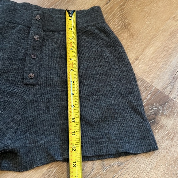 Zara Gray Button Comfy  Sleep Shorts Medium - Picture 3 of 6